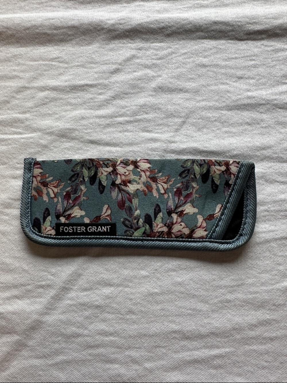 Foster Grant Teal Floral Soft Sleeve Glasses Case